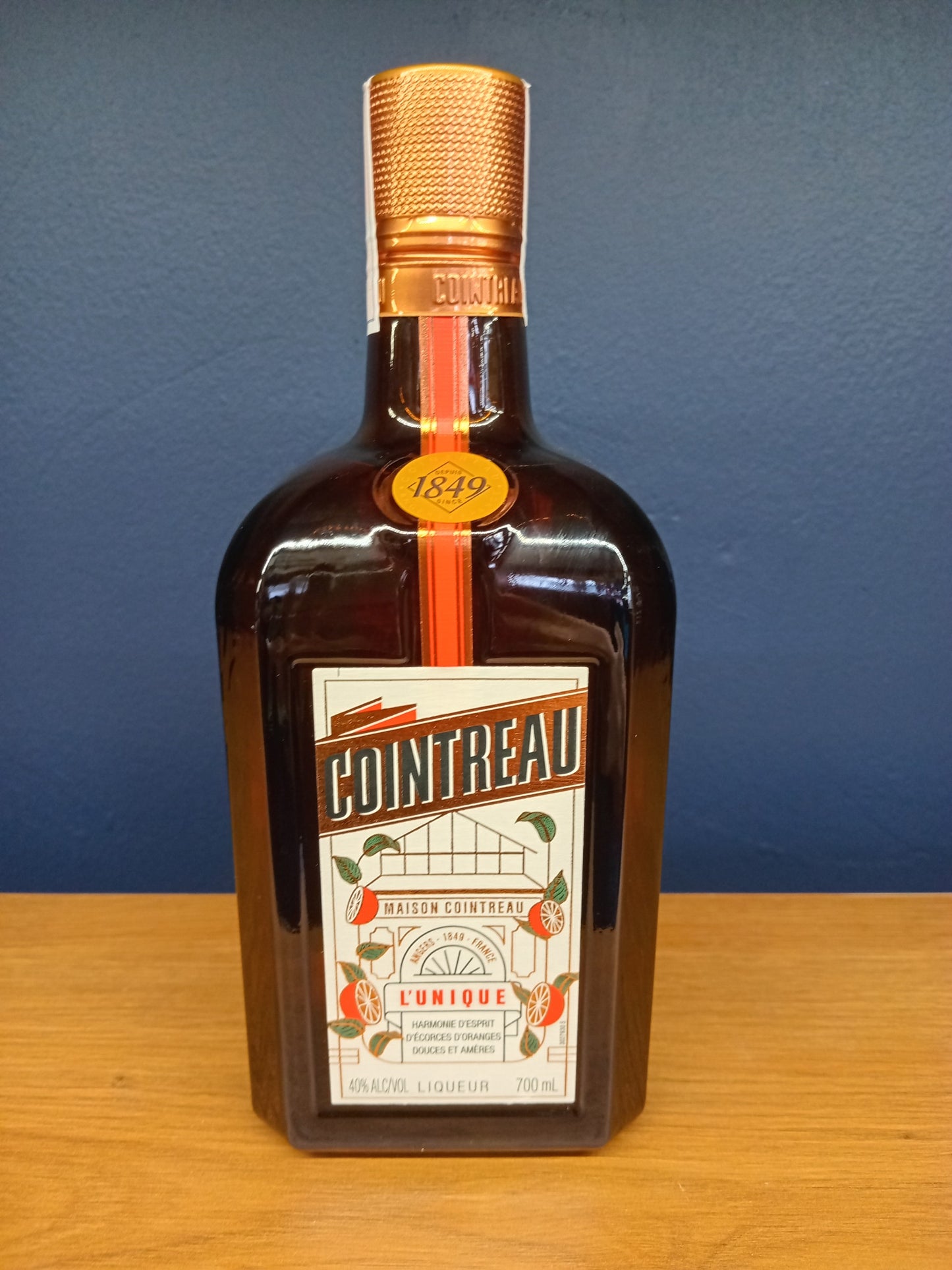 LIQUEUR COINTREAU |700 ML|40% ABV