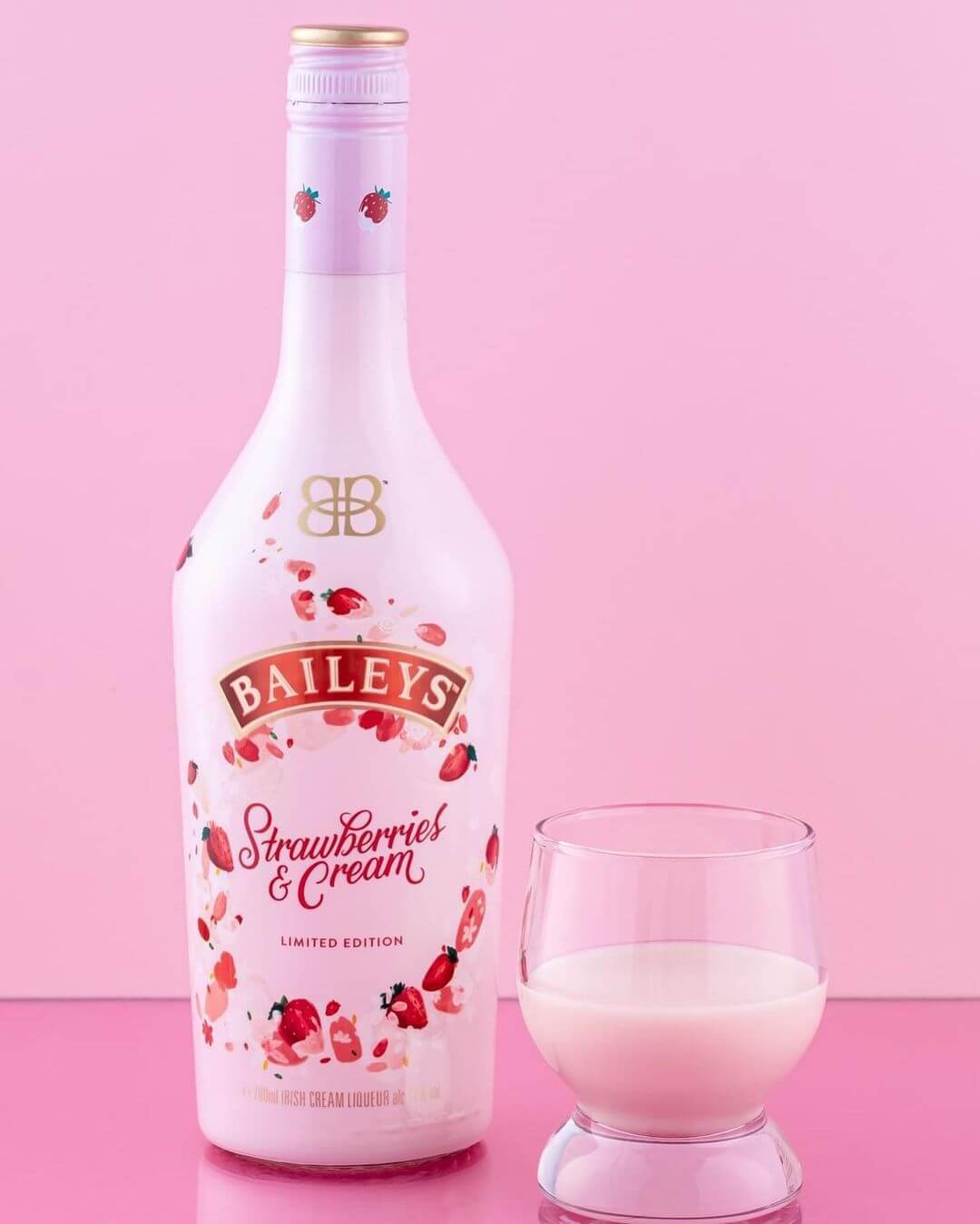 Baileys Strawberries Cream Irish Cream Liqueur 17% 700ml 12x01 70cl