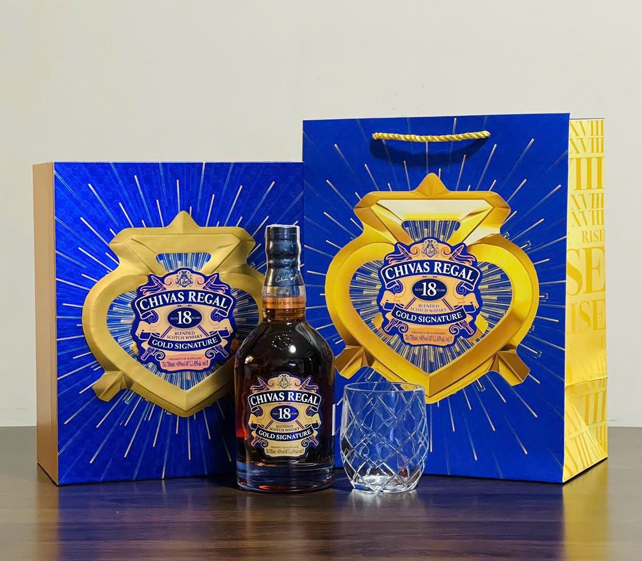 CHIVAS REGAL 18 YEARS GOLD F24 |700 ML|40% ABV